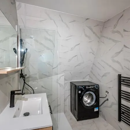Cosy Hypercentre Renove Calme Et Chic