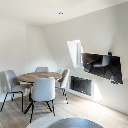 Thonon Centre Studio Mansarde Pour 2 Appartement *