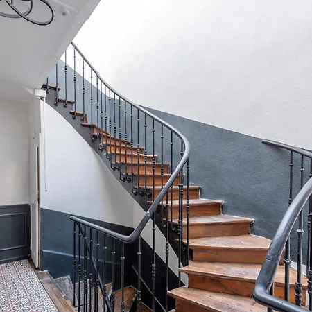 Appartement Thonon Centre Studio Mansarde Pour 2 *